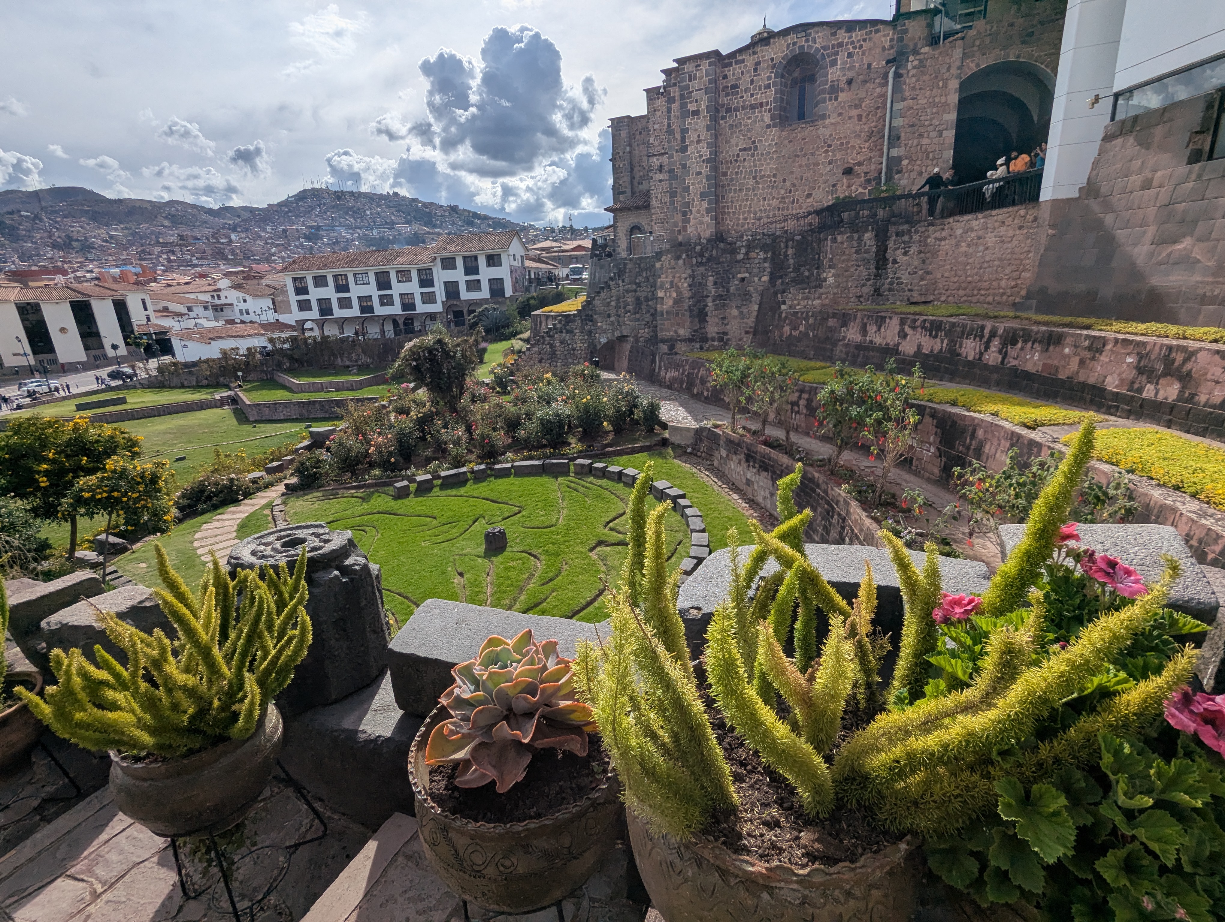 Qorikancha Gardens